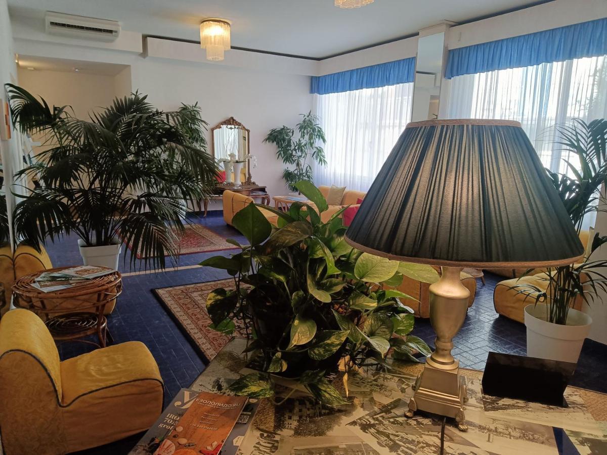 Hotel Arizona Lido di Jesolo Eksteriør bilde